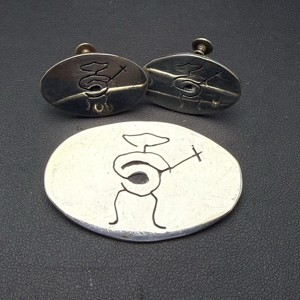 Mexican Mexico Artisan Signed Sterling Silver Pin Brooch Earrings Guitar Player